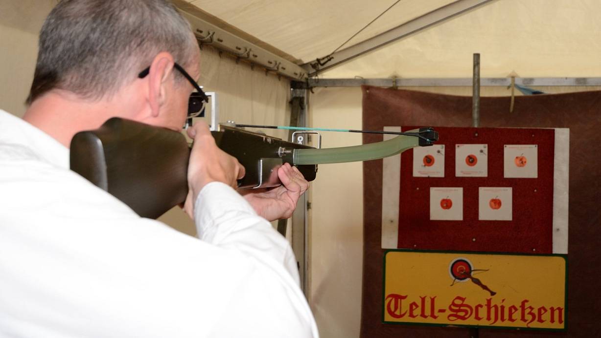 Armbrustschiessen_Siedlerfest_2015