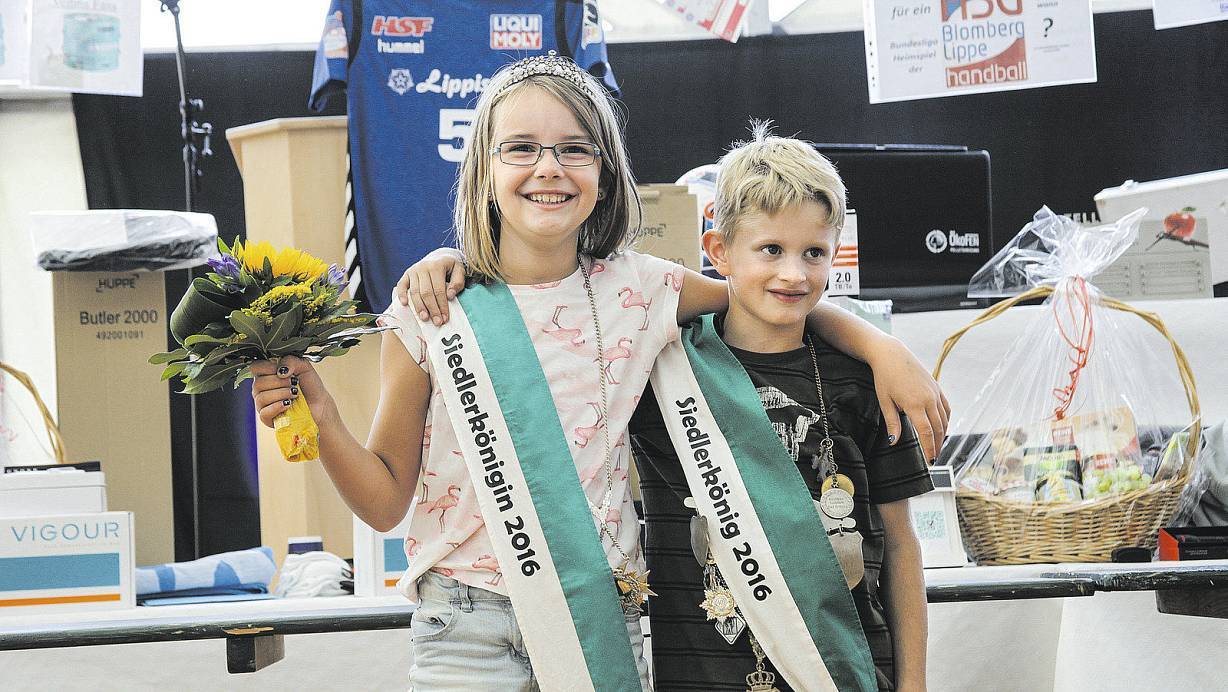 Nina und Elia zielten am besten Koenigspaar_Siedlerfest_2016